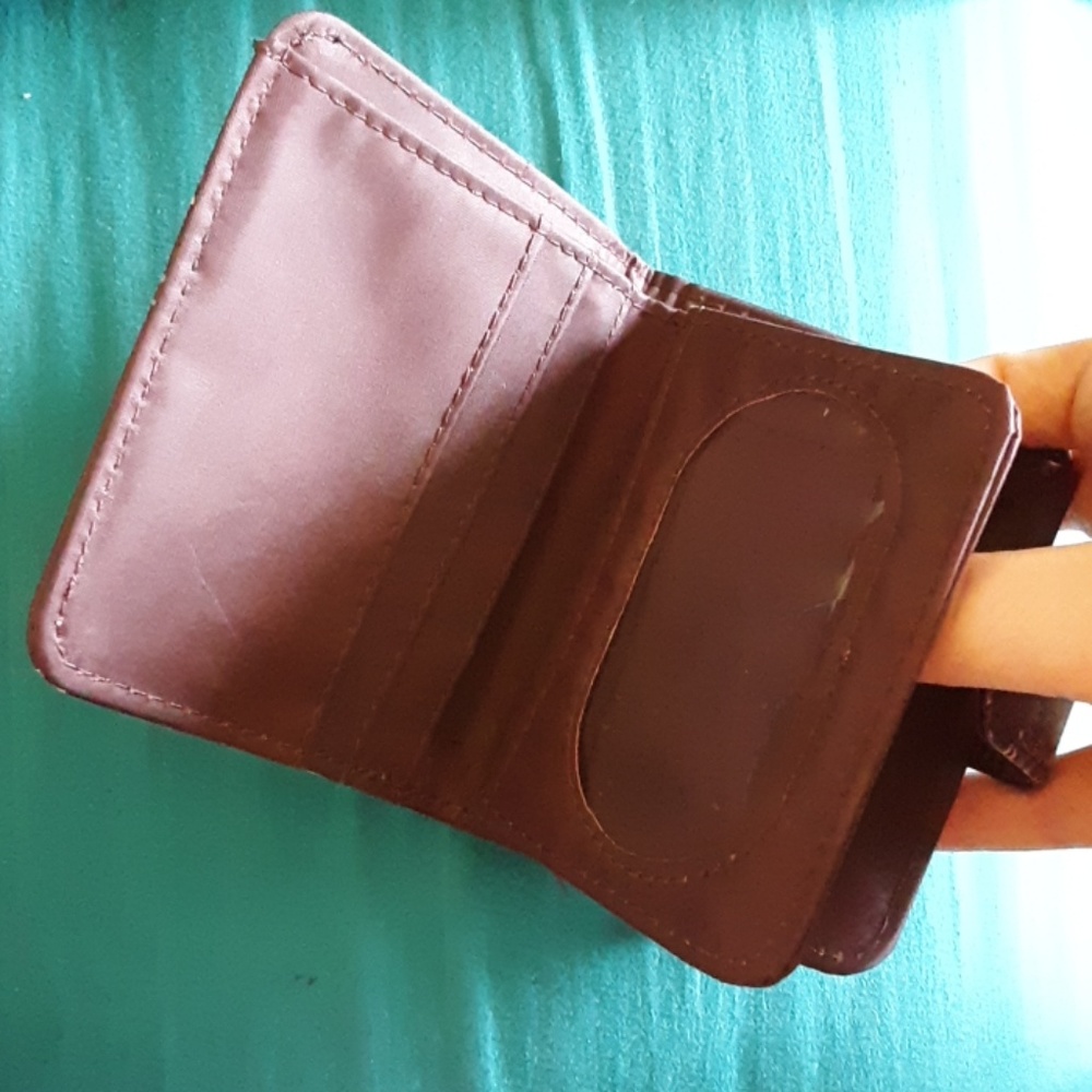 Wallet - Picture 2 of 4